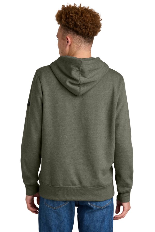 The North Face Sleeve Logo Pullover Hoodie NF0A8AU0 - Image 2